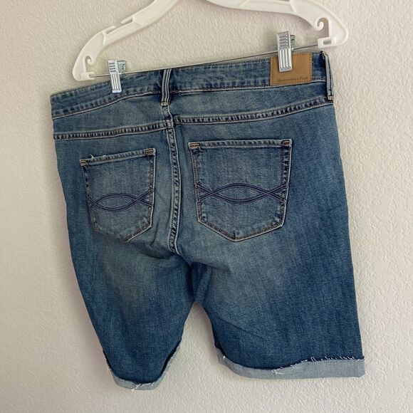 Abercrombie & Fitch Boyshort Sz 12 distress NWT - Picture 8 of 12